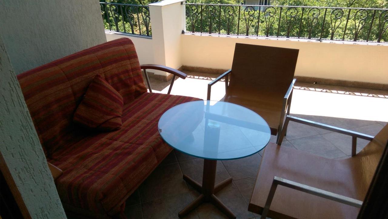 אוטייהא Holiday House Villa Neda מראה חיצוני תמונה